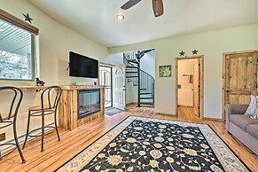 Fire Pit, Deck & Grill: Serene Prescott Cabin!