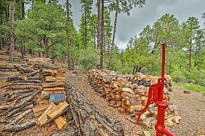 Fire Pit, Deck & Grill: Serene Prescott Cabin!