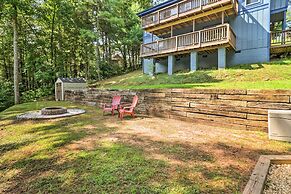 Lake Santeetlah Escape w/ Kayaks, Boat Slip & More