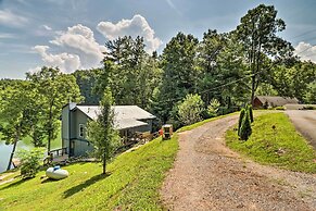 Lake Santeetlah Escape w/ Kayaks, Boat Slip & More