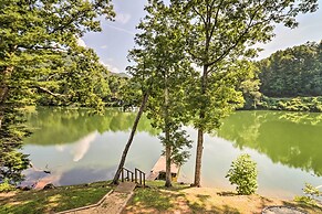 Lake Santeetlah Escape w/ Kayaks, Boat Slip & More