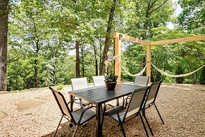 Spacious Home on Beaver Lake w/ Deck & Fire Pit!