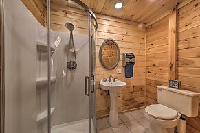 Rangeley Retreat Cabin-style Home: Lake Access