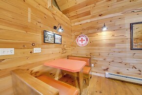 Rangeley Retreat Cabin-style Home: Lake Access