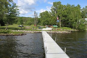 Rangeley Retreat Cabin-style Home: Lake Access