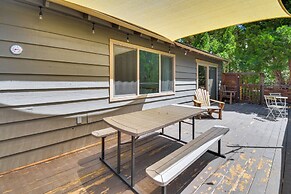 Cozy Retreat w/ Deck ~ 2 Mi to Pinecrest Lake!