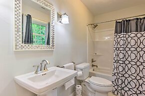 Blue Ridge Mountains Cottage w/ Pergola & Fire Pit