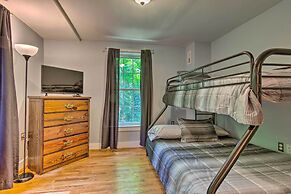 Blue Ridge Mountains Cottage w/ Pergola & Fire Pit