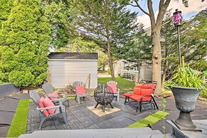 Bel Air Apartment w/ Pool ~ 2 Mi to Main St