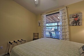 Updated Strawberry Family Cabin w/ 2 Private Decks