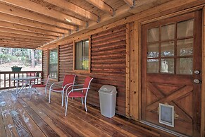 Updated Strawberry Family Cabin w/ 2 Private Decks