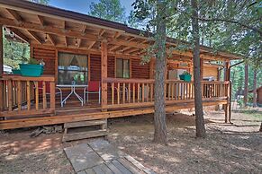 Updated Strawberry Family Cabin w/ 2 Private Decks