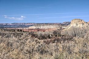 Cozy Home w/ Canyon Views: 2 Mi to Grand Staircase