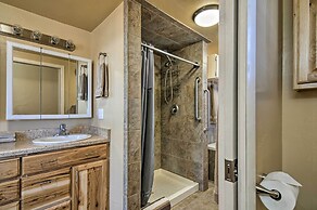 Cozy Home w/ Canyon Views: 2 Mi to Grand Staircase