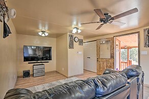 Cozy Home w/ Canyon Views: 2 Mi to Grand Staircase