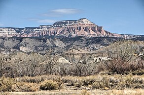 Cozy Home w/ Canyon Views: 2 Mi to Grand Staircase