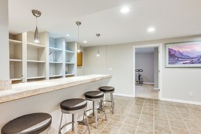 Fenced Yard & Trail Access: Dog-friendly Erie Home