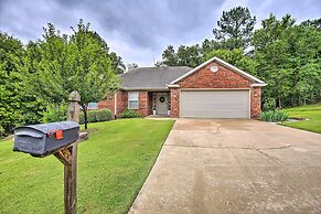 Bella Vista Home: Steps to Mountain Biking Trails!