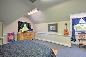 Luxurious Annville Home ~ 8 Mi to Hersheypark