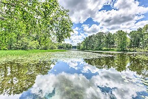 Fishermen's Paradise w/ Fire Pit on Rice Lake!