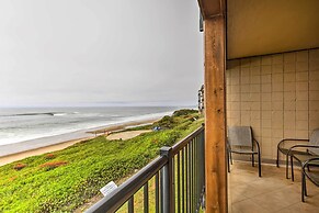 Beachfront Condo w/ Patio & Views - Walk to Shore!