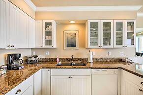 Beachfront Condo w/ Patio & Views - Walk to Shore!