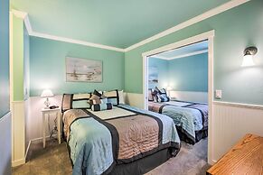 Beachfront Condo w/ Patio & Views - Walk to Shore!