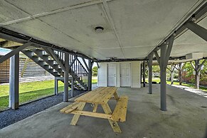 Oak Island Beach Abode w/ Deck: Walk to Shore!