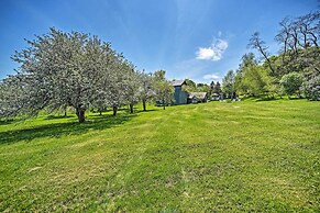 Country Escape w/ Sauna, 10 Mi to Cooperstown