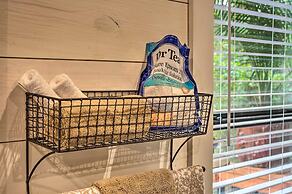 Romantic Broken Bow Cabin w/ Jacuzzi & Fire Pit!