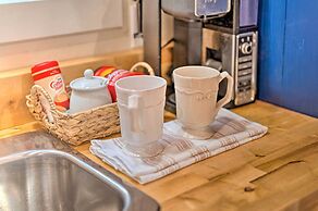 Romantic Broken Bow Cabin w/ Jacuzzi & Fire Pit!