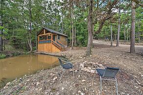 Romantic Broken Bow Cabin w/ Jacuzzi & Fire Pit!