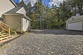 Spacious Apt w/ Yard: 3 Mi to Windham Mountain