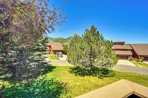 Superb Park City Escape w/ Deck, Walk to Ski Lift!