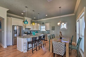 Deck + Fire Pit: Updated Crystal Beach Retreat!