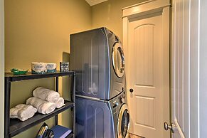 Deck + Fire Pit: Updated Crystal Beach Retreat!