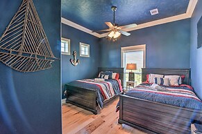 Deck + Fire Pit: Updated Crystal Beach Retreat!