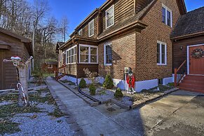 'homeplace' w/ Yard - 10 Mi to Jenny Wiley!