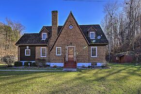 'homeplace' w/ Yard - 10 Mi to Jenny Wiley!