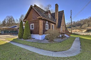 'homeplace' w/ Yard - 10 Mi to Jenny Wiley!