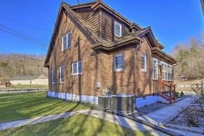 'homeplace' w/ Yard - 10 Mi to Jenny Wiley!