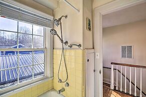 'homeplace' w/ Yard - 10 Mi to Jenny Wiley!