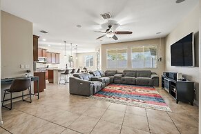 7 Mi to Dtwn: Home w/ Heated Pool in Phoenix