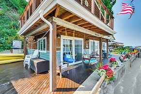 Relaxing Waterfront Escape ~ 11 Mi to Olympia