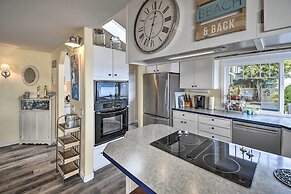Relaxing Waterfront Escape ~ 11 Mi to Olympia