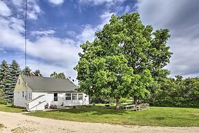 Rustic Hamilton Farmhouse: Stunning Mtn Views