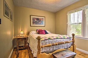 Rustic Hamilton Farmhouse: Stunning Mtn Views