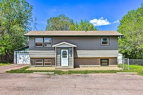 Charming Rapid City Apartment: Walk to Lake!