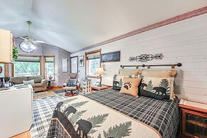 Homey Pet-friendly Libby Cottage w/ Yard by Creek!