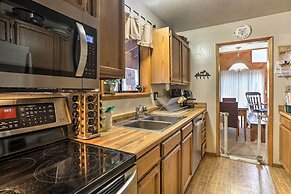 Truckee Outdoorsy Retreat < 2 Mi to Donner Lake!